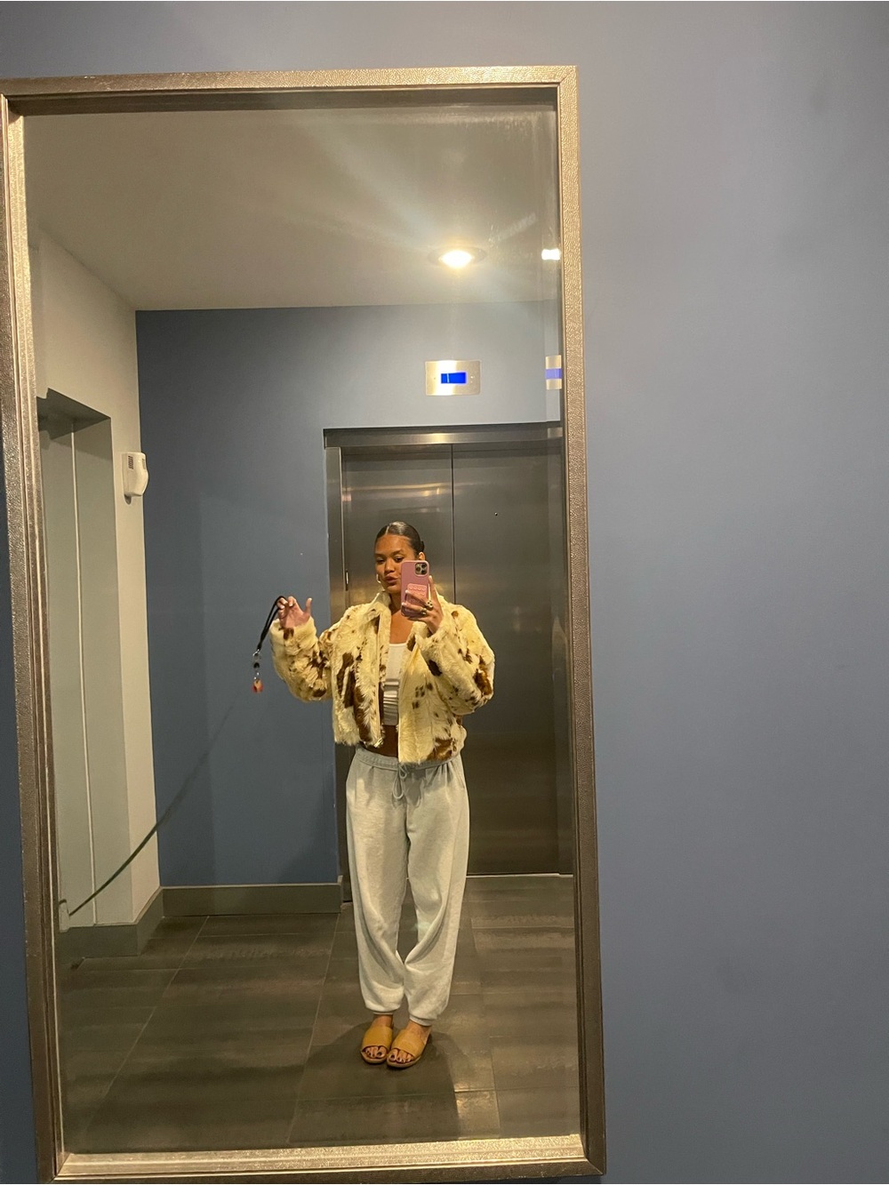 Zara Cream and Brown Faux Fur Zip-Front Teddy Jacket - Picture 2 of 3